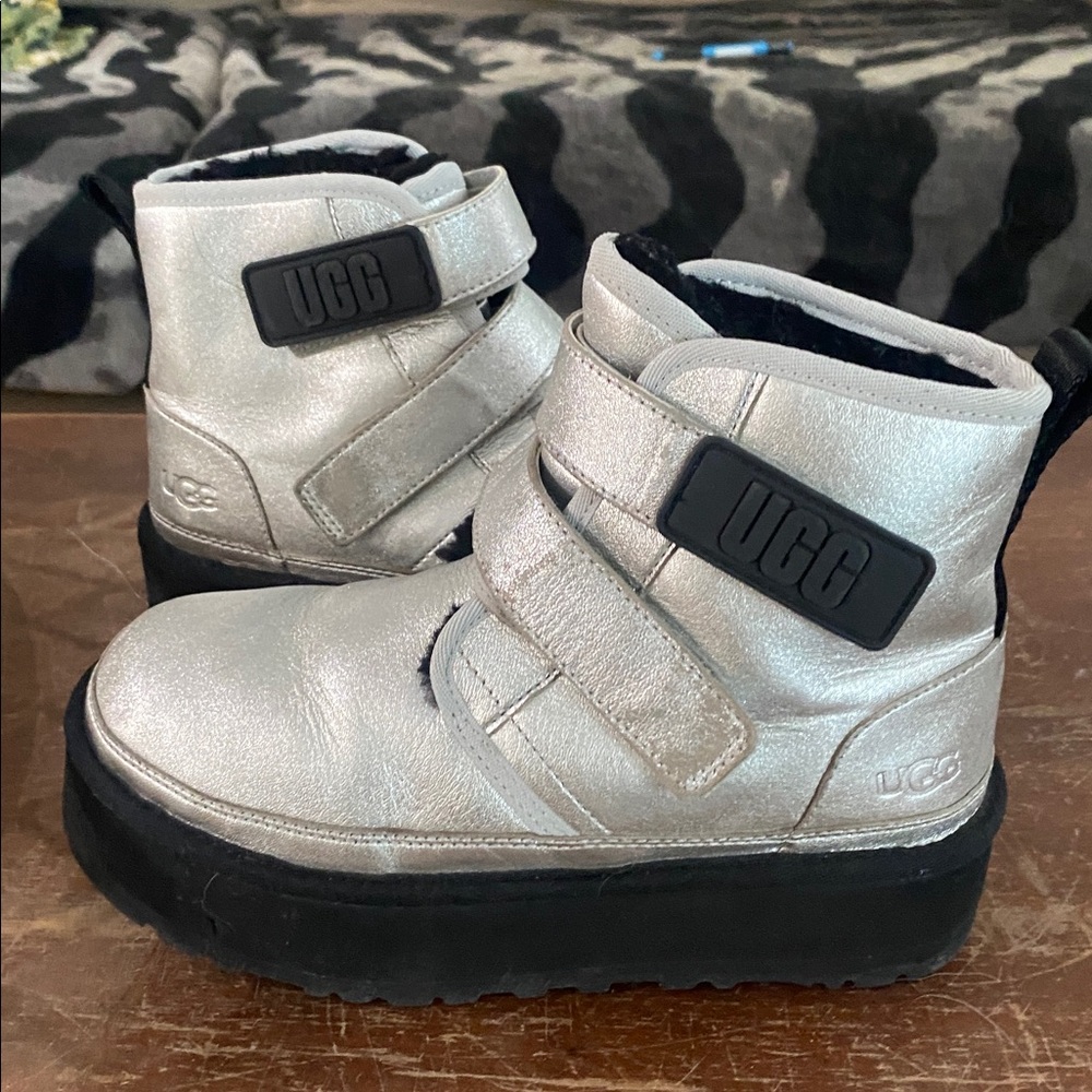 UGG BOOTIES - image 2